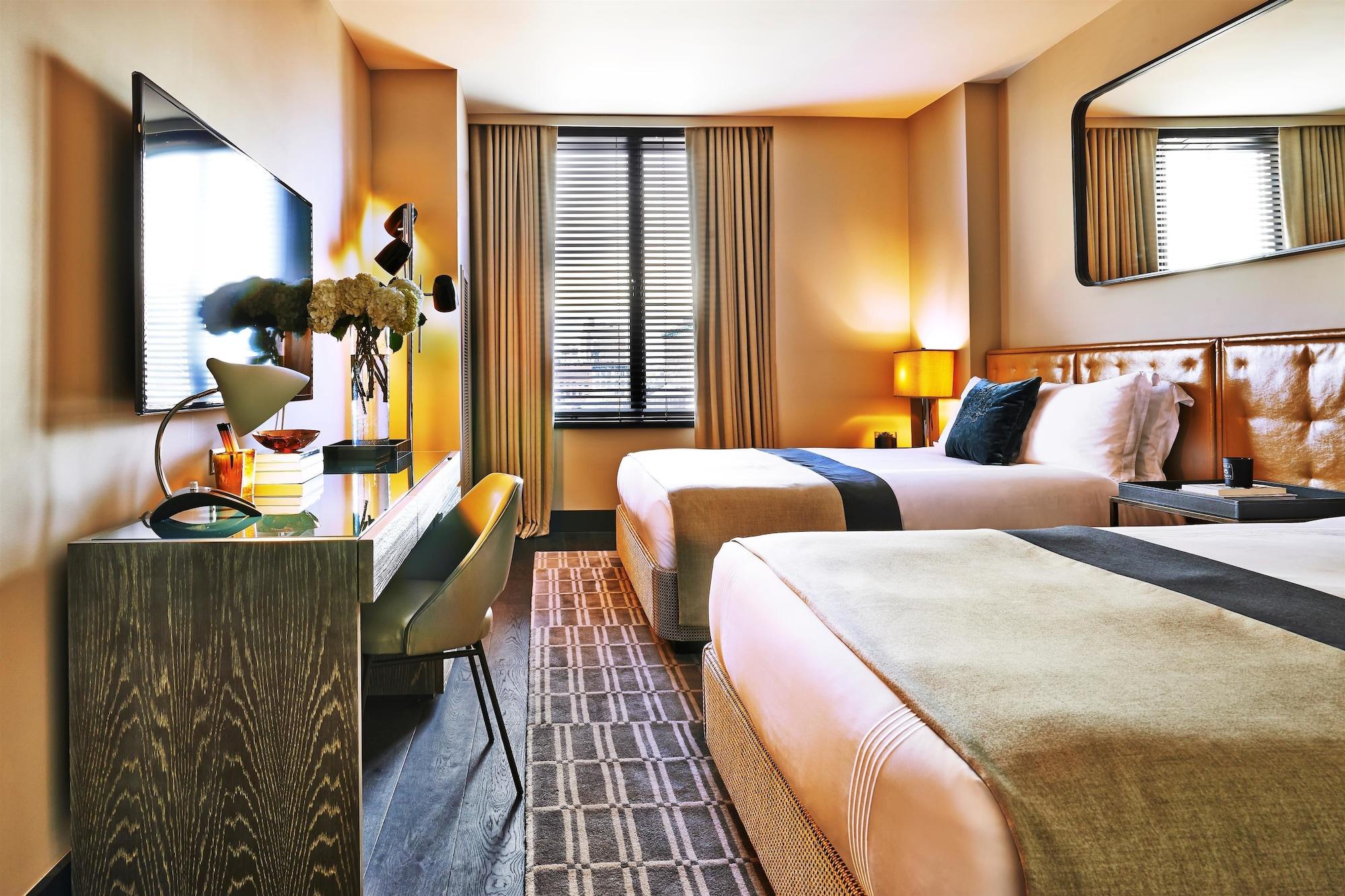Sixty Soho Hotel New York Bagian luar foto A room at the hotel