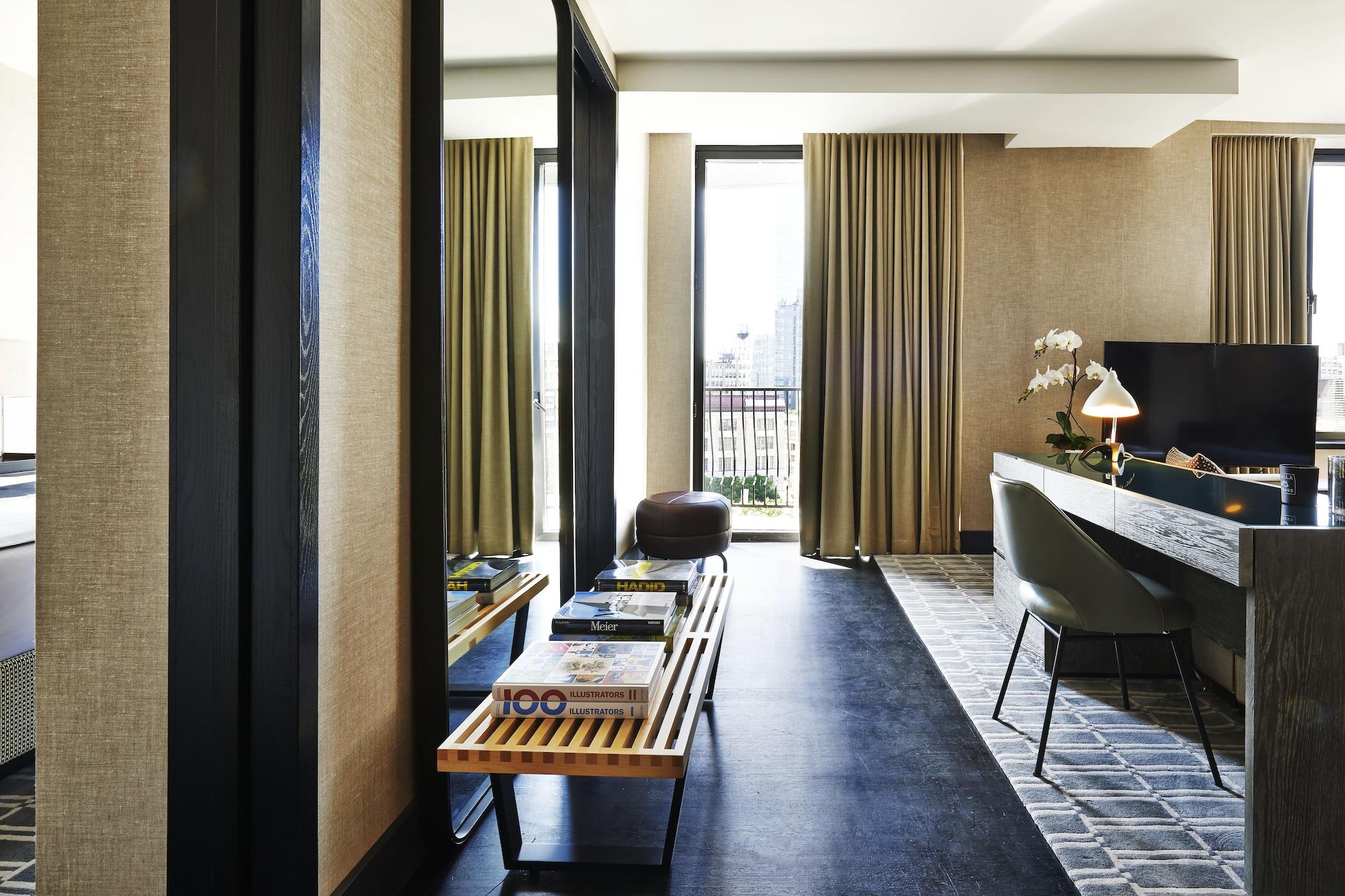 Sixty Soho Hotel New York Bagian luar foto A room at the hotel